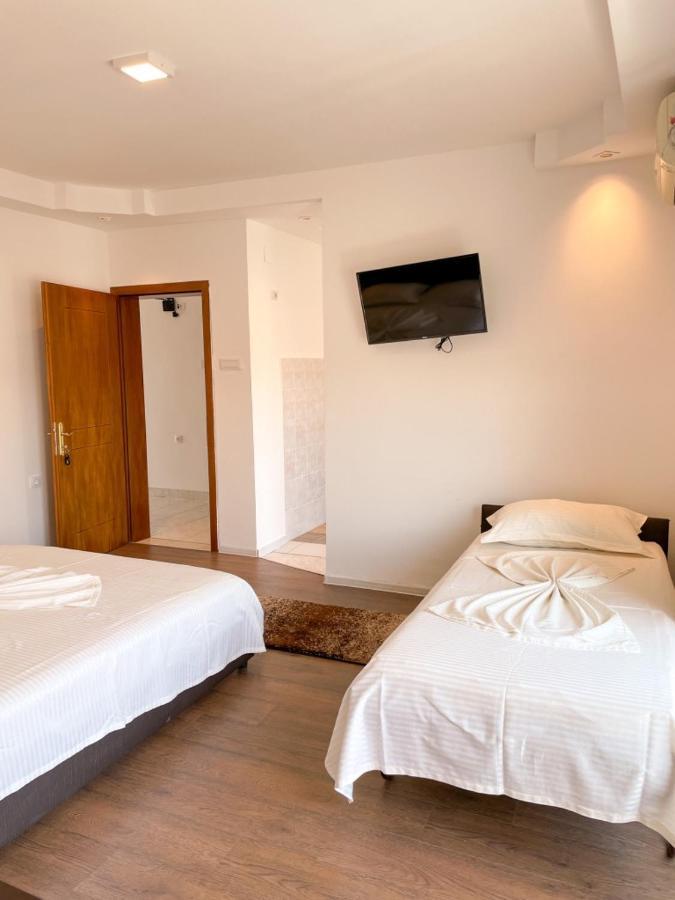 Hotel Casa Sinani Ulcinj Exterior foto